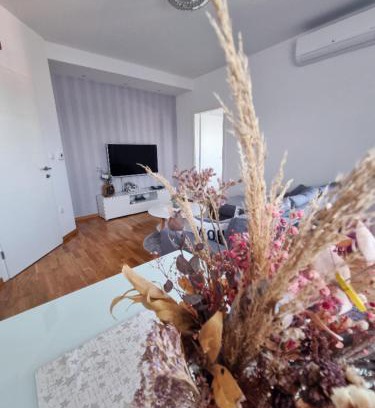 Teslic Apartment | Sunset
