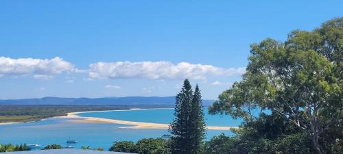 Seventeen Seventy House | Sunset Beach House 1770 Level 2