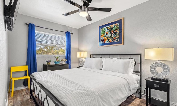 Madeira Beach Apartment | Sunset Beach Suites