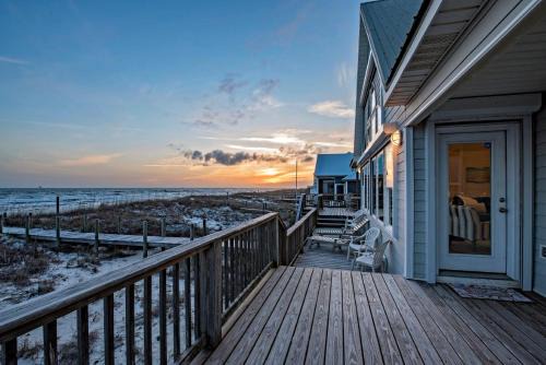 Southpointe House | Sunset Beach
