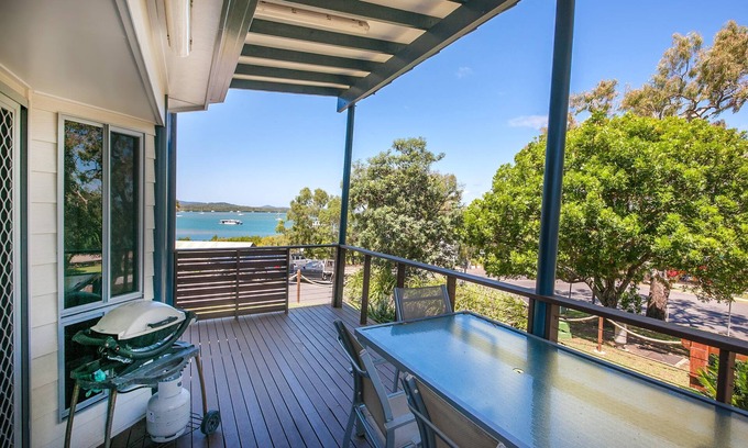 Seventeen Seventy Cabin | Sunset Cabins - Beachfront Cabin with Sea View. Queen bed, Laundry, full kitchen and Bathroom. Deck with BBQ