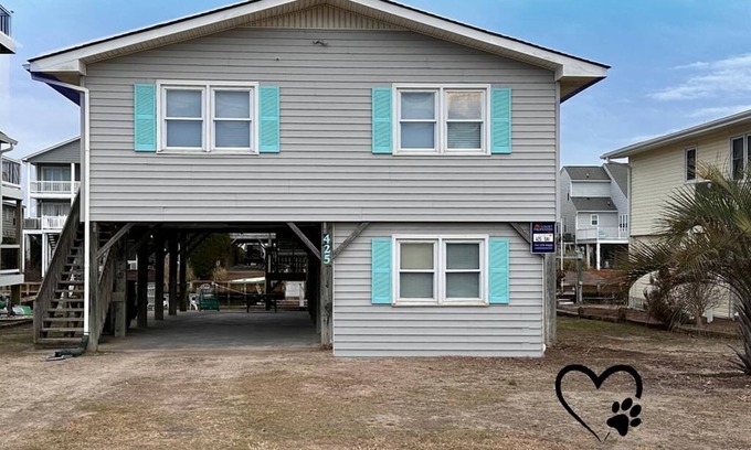 Sunset Beach House | Sunset Canal House Min from the Beach