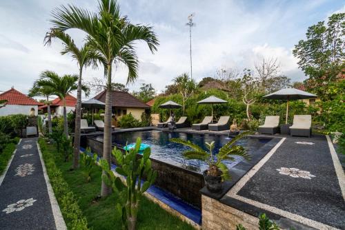 Mushroom Bay Resort | Sunset Cave Villas Lembongan