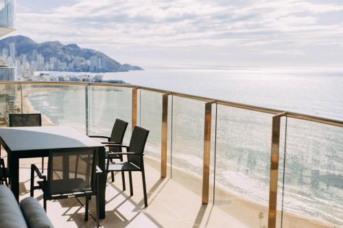 Benidorm Apartment | Sunset Cliffs - Vida de Luxury