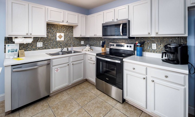 Fort Walton Beach - Destin Condo | Sunset Cottages 1C Spacious 2 Bedroom/2 Bathroom Cottage, sleeps 8!