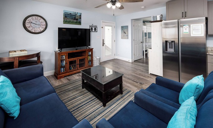 Fort Walton Beach Condo | Sunset Cottages 6C/🏖️Beach Service included, Small Complex/2bed/2bath/Bunks