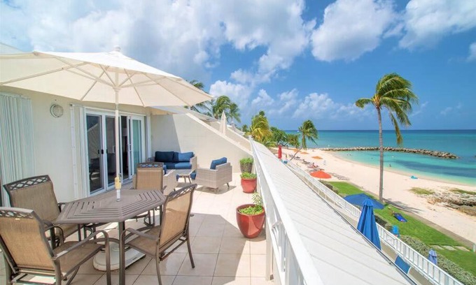 Seven Mile Beach Apartment | Sunset Cove # 303