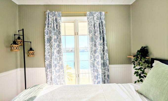 Ocean Pines Cottage | Sunset Cove Cottage at the Inn on Turville Creek