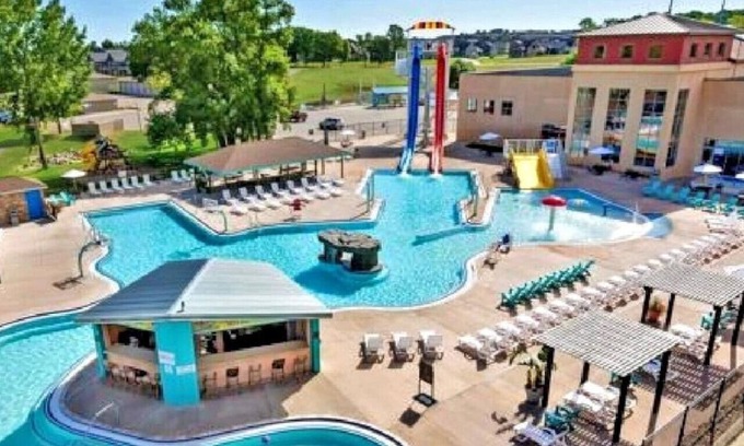 Arnolds Park Condo | Sunset Escape in the Brooklyn at Bridges Bay Resort