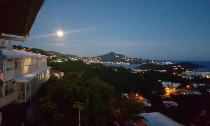 Estate Contant House | Sunset Gardens Guesthouse
