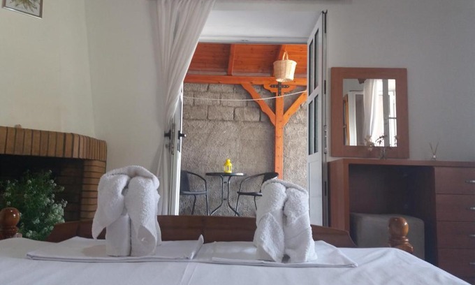 Himare House | Sunset Guest house
