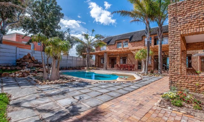 Sunset Beach House | Sunset Guesthouse