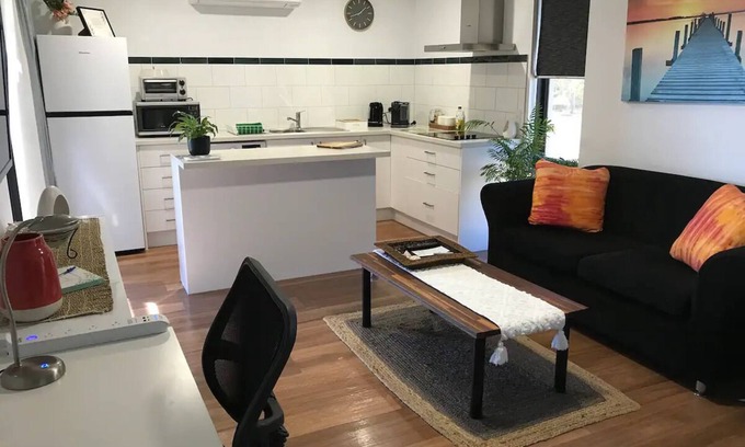 Waggrakine Apartment | Sunset Haven Private & Relaxing Apartment set in stunning rural location