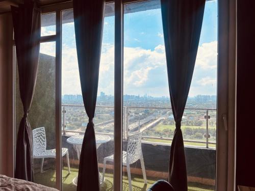Greater Noida House | Sunset hollow