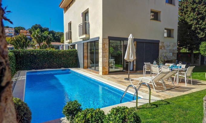 Vallpineda Villa | Sunset House by Hello Homes Sitges
