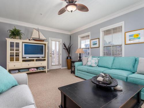 Sunset Island House | Sunset Island - 15 Canal Side Mews