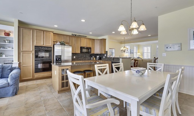 Sunset Island House | Sunset Island 25 Beach Walk Ln - Spacious Resort Townhome!
