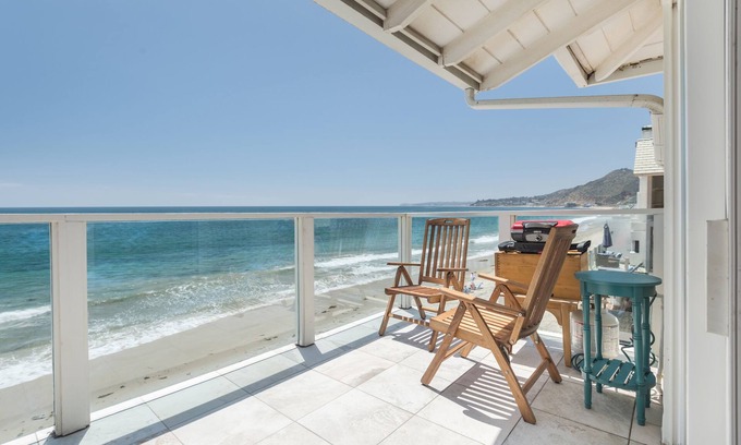 Los Angeles County Condo | Sunset Malibu Road Premium Ocean Front Penthouse