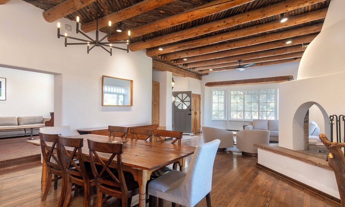 Tesuque House | Sunset Mountain Ranch- Serene retreat in Sangre de Cristo foothills