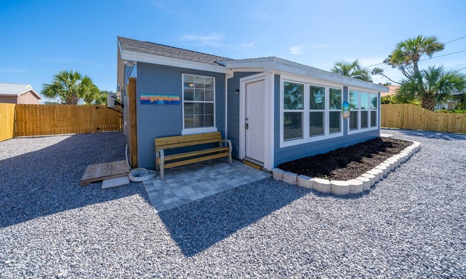 Bid-a-wee Beach Cottage | SUNSET ON MILLCOLE-Newly renovated 2br/2ba Duplex one block to beach