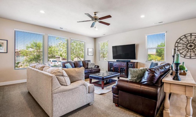 Santa Clara House | Sunset: Paradise Village #50