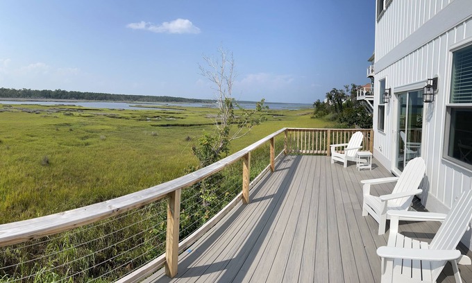 Surf City House | Sunset Point North- Nearby Private Dock & Beach Access Included!