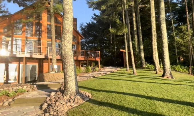 Webster Cabin | Sunset Shore Cabin with Sugar Sand Beach - Pontoon Available