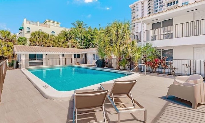 Pompano Beach House | SUNSET SHORES 3, Walk to the Beach