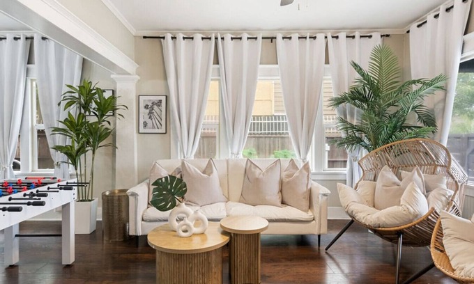 Franklin House | Sunset Shores | Near the beach | Central Location