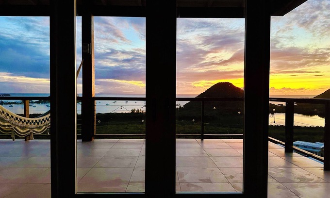 Jennings Apartment | Sunset Sol - Breathtaking Views Near the Beach