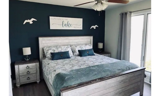 Kimberling City Condo | Sunset View Lakefront Condo on Table Rock near Branson