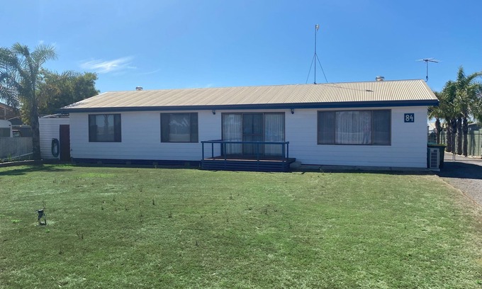 Para Wurlie House | Sunset Views ~ Beautiful sunset views, Minutes from Beach - Off Peak Special!