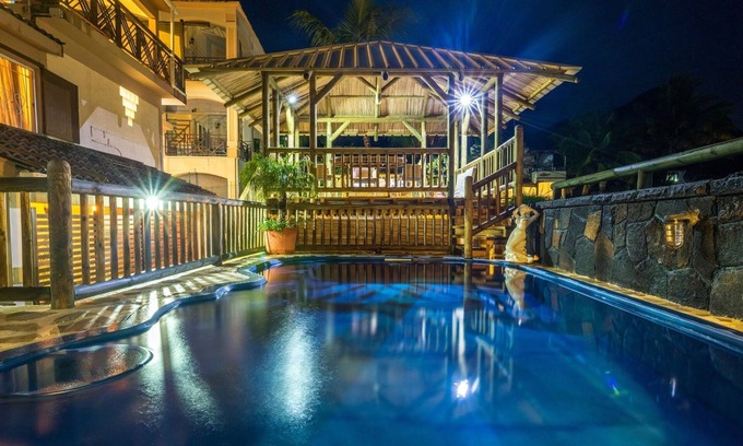 La Gaulette Villa | Sunset Villa