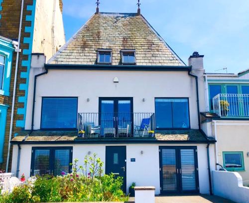 Morecambe House | Sunsets, Sandylands Prom Morecambe