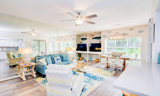 Miramar Beach Cottage | Sunshine & emerald waters are calling you! Book your spring & summer getaway!