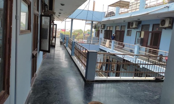 Old Gurgaon House | Sunshine Guest House