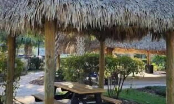 Kissimmee Apartment | Sunshine Paradise in lovely Kissimmee with WiFi