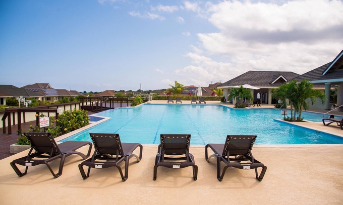 St. Ann's Bay Villa | Sunshine Paradise Villa