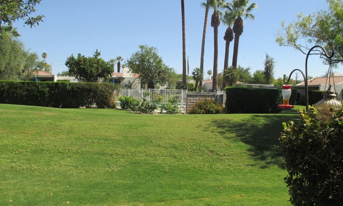 Sunrise Park Condo | Sunshine Villas Near Pool in South Palm Springs