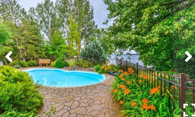 Saint-Mathias-sur-Richelieu House | Superb waterfront house in the Chambly basin