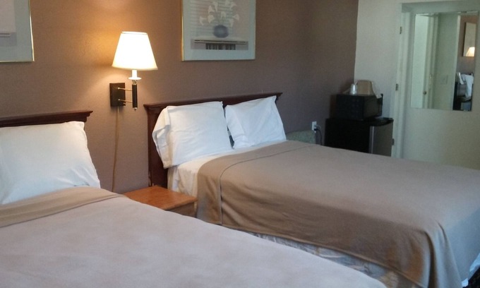 Minneola Hotel | Super 54 Inn
