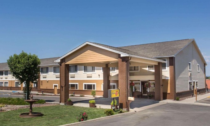 Baker City Hotel | Super 8 by Wyndham Baker City
