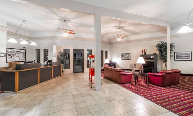 Casper Hotel | Super 8 by Wyndham Casper West by the River