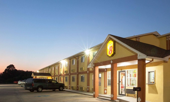 Chickasha Hotel | Super 8 by Wyndham Chickasha
