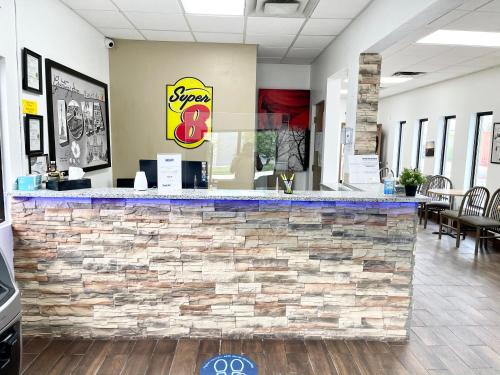 Clear Lake Hotel | Super 8 by Wyndham Clear Lake
