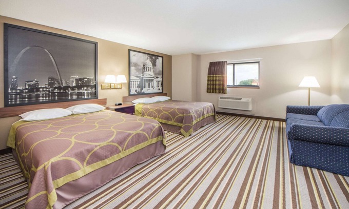 Nevada Hotel | Super 8 by Wyndham Nevada