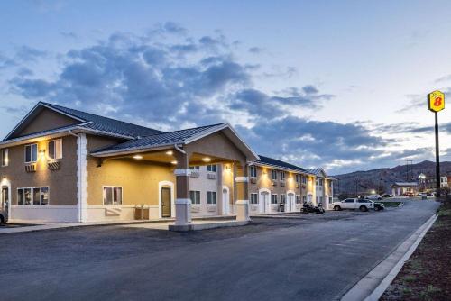 Richfield Hotel | Super 8 by Wyndham Richfield UT