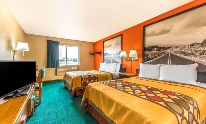 Waco Hotel | Super 8 by Wyndham Waco University Area