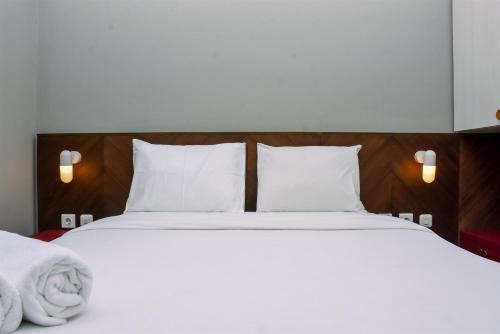 Bendungan Hilir Apartment | Super and Brand New 2BR at Sudirman Suites Apartment By Travelio