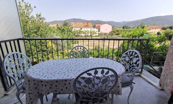 Ille-sur-Tet Apartment | Super Appt T4 Lumineux au Cœur D'ille-sur-têt 66